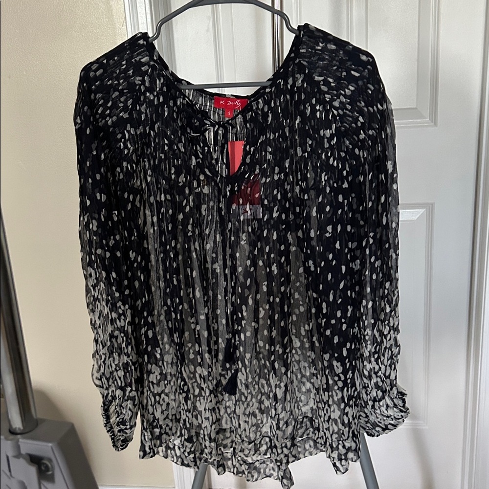Black and White Patterned Blouse